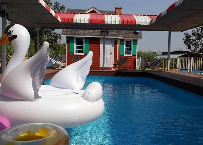 Resort Rai Phuruk Suan Phueng